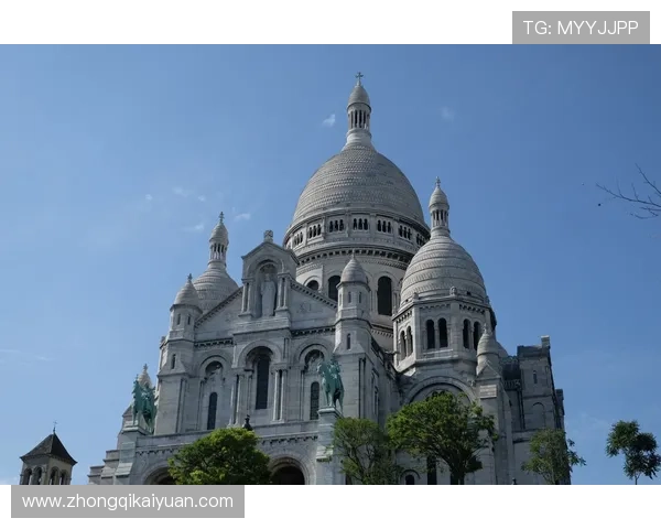 澳门凯旋门官网展示丰富的历史图片和建筑细节，带您领略这座城市地标的魅力